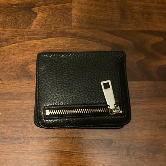 Marc Jacobs Bi-fold Wallet (Black) - Picture 3 of 6
